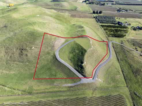 1.7ha Section - Maraekakaho Road, Raukawa