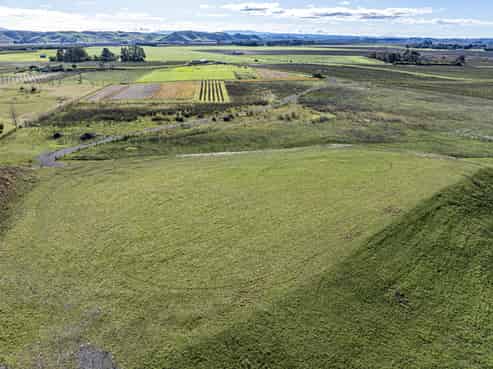 1.7ha Section - Maraekakaho Road, Raukawa