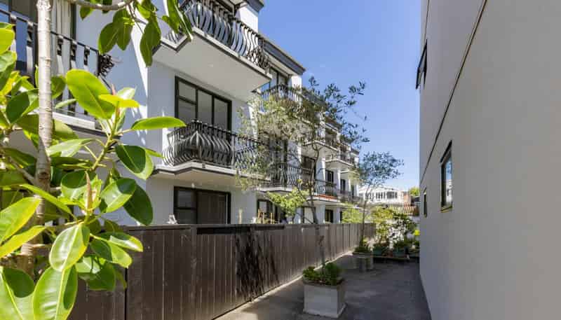 2F/30 Randolph Street, Eden Terrace
