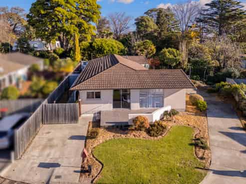 1/8 Hythe Lane, Saint Martins