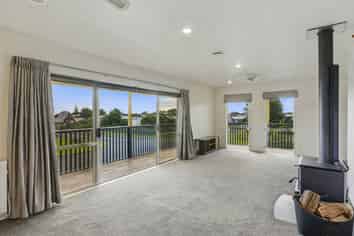 9 Takitimu Street, Waitarere Beach