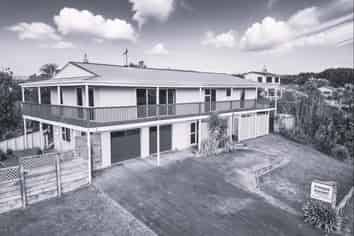 9 Takitimu Street, Waitarere Beach