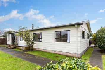 59 Arawhata Road, Paraparaumu