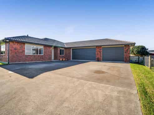 9 Denby Heights, Hawera