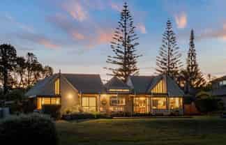 7 Vista Paku, Pauanui