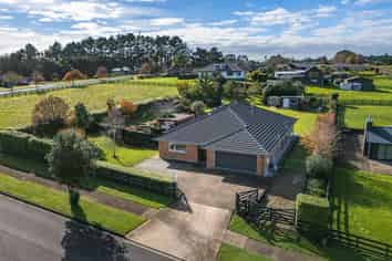131 Mcrobbie Road, Kingseat