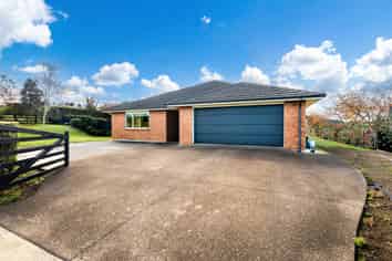 131 Mcrobbie Road, Kingseat