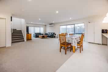 72 Maanihi Drive, Rototuna North