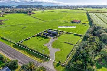 128 Rangiuru Road, Otaki Beach