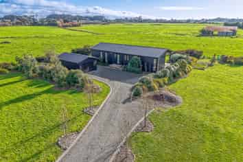 128 Rangiuru Road, Otaki Beach