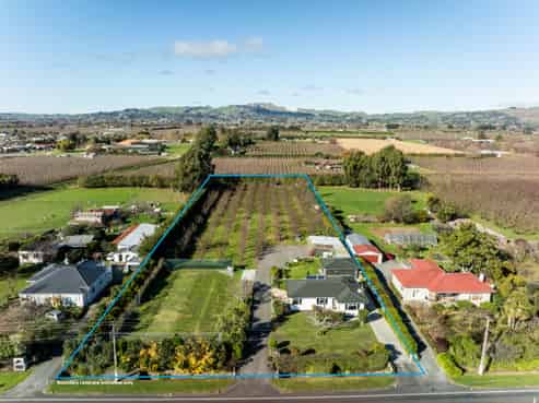 934 Riverslea Road South, Longlands