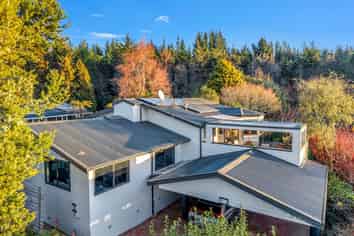 27 Awatea Terrace, Lynmore
