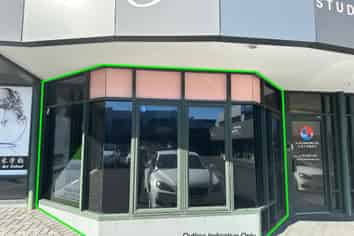 Busy Rosedale Complex - Prime Retail/Office