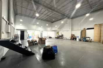 Birkenhead Basement | 200m2 High Stud Space