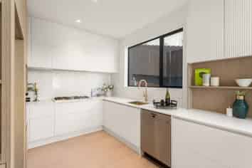4/1 Montana Avenue, Murrays Bay