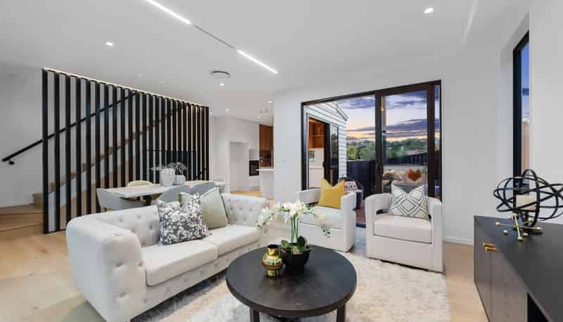 4/1 Montana Avenue, Murrays Bay