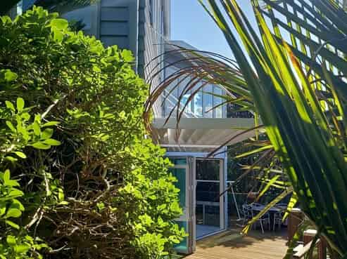 43A Tiri View Road, Palm Beach