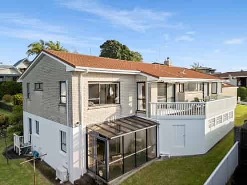 55 Hillcrest Road, Otumoetai