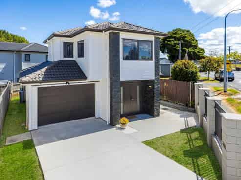 68A Henwood Road, Mangere East