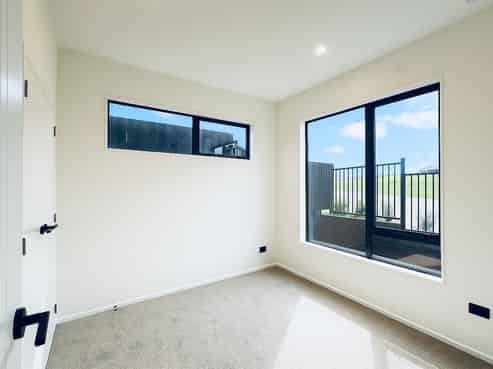 28 NANJING ROAD, Pukekohe
