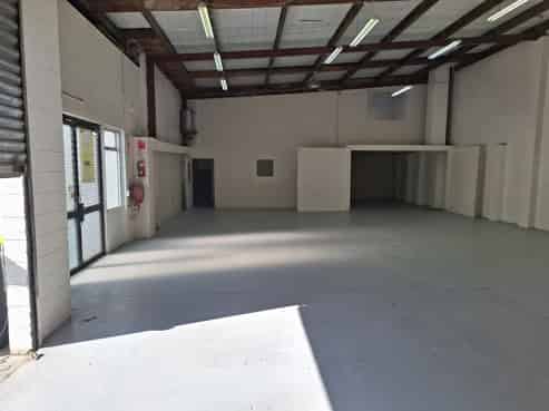 Motivated landlord - ideal industrial