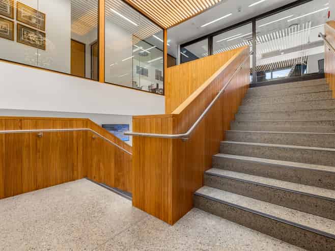 High quality office off Tory Street