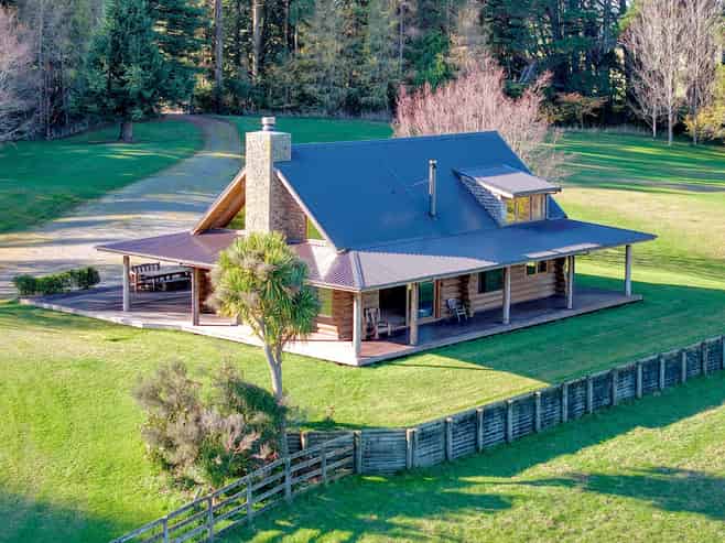 1679 Whangamata Road, Marotiri