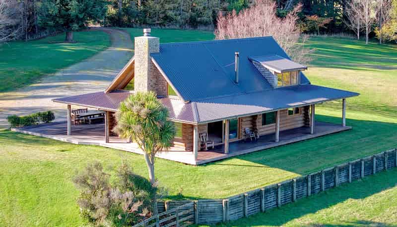 1679 Whangamata Road, Marotiri