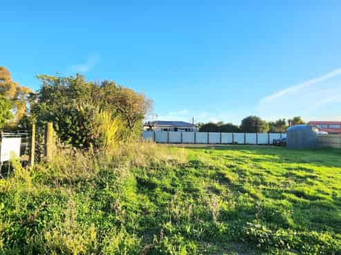 2B A'Court Street, Sanson