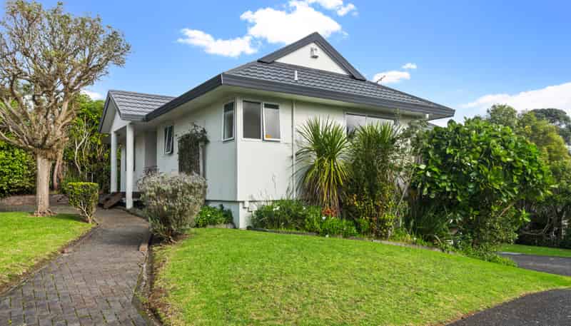 35 Rifleman Rise, Unsworth Heights