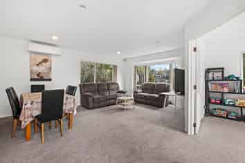 35 Rifleman Rise, Unsworth Heights