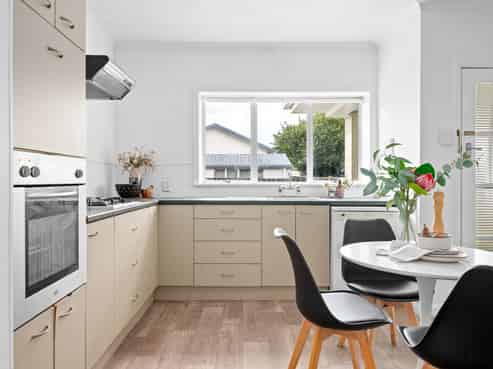 10 Tui Avenue, Forest Lake