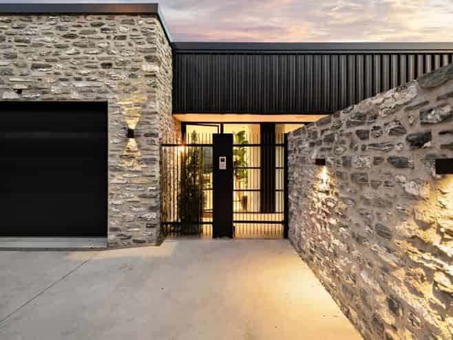 95 Frankton Road, Queenstown