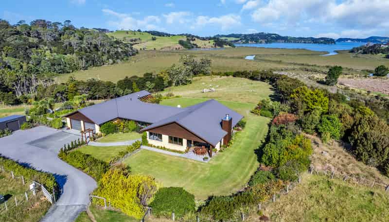 168 Miller Way, Mahurangi East