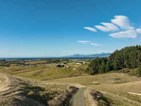 175 La Mer View, Redvale Estate Subdivision (Lot 6), Redwood Valley