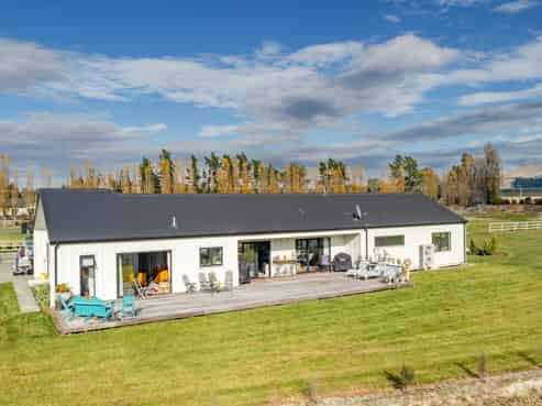 7B Stock Road, Otane