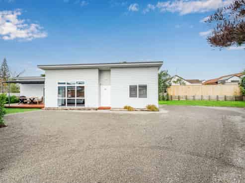 5A Sharda Grove, Paraparaumu Beach