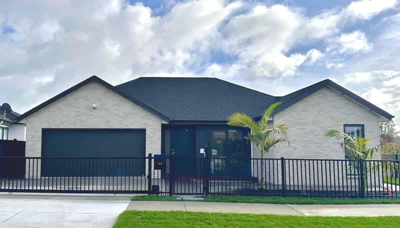 33 Tipu Crescent, Milldale