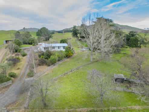 706 Atua Road, Elsthorpe