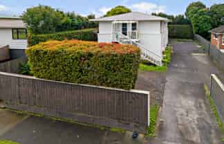 42 Felton Mathew Avenue, Saint Johns