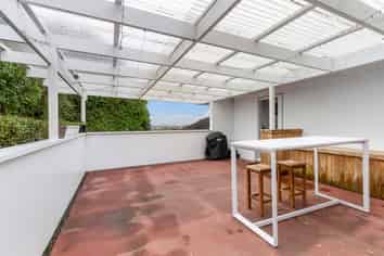 42 Felton Mathew Avenue, Saint Johns