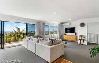 53 West Hoe Heights, Orewa