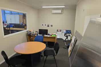 Self Contained Workshop 