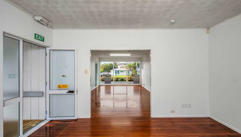 38 Lincoln Road, Henderson