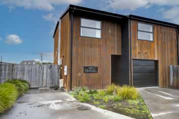 1-4/3 Elmira Avenue, Chartwell