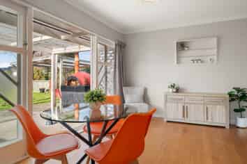 23 Robinson Avenue, Holdens Bay