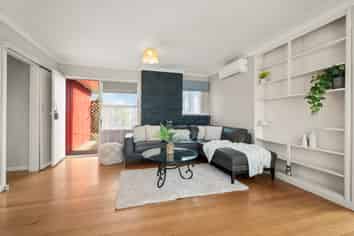 23 Robinson Avenue, Holdens Bay