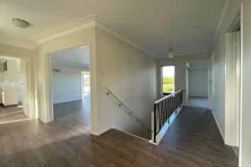 1373  Dairy Flat Highway, Dairy Flat