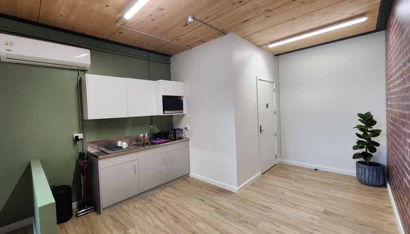 30/90a Hobsonville Road, Hobsonville