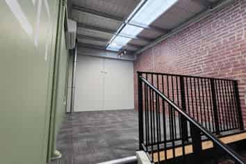 Morden Stylish Showroom/Office Space